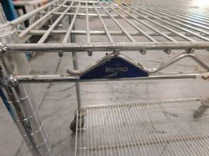lot 258 image: Metro Rolling Utility Cart