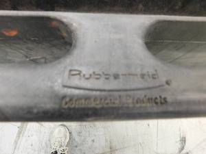 lot 274 image: Rolling Rubbermaid Utility Cart