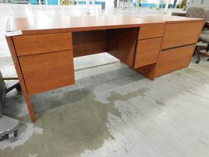 lot 280 image: Hon Desk with File Cabinet