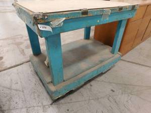 lot 276 image: Rolling Work Table