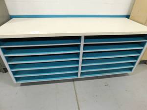 lot 171 image: Rolling Work Table - 86 x 30.5