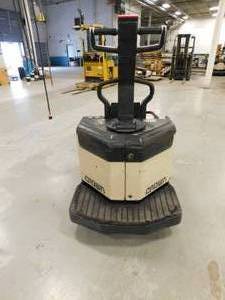 lot 160A image: Crown PE3540-60 Electric Ride On Pallet Jack