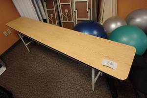 lot 83 image: Classroom Table