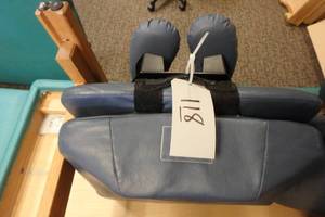 lot 118 image: Body cushion set