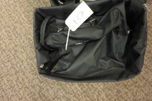 lot 137 image: Massage chair bag