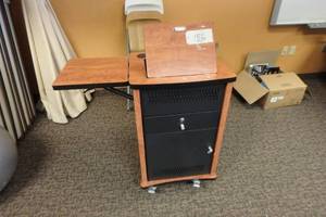 lot 156 image: AV cart