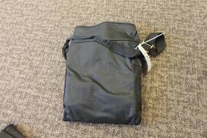 lot 195 image: Master Massage Table bagbackpack
