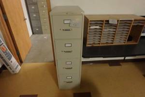 lot 261 image: 4 drawer file