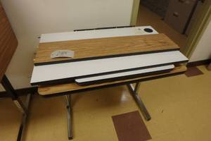 lot 285 image: Testing cubicle