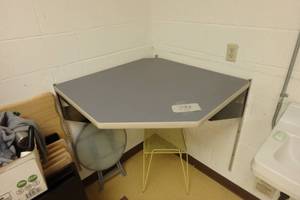 lot 297 image: Heavy duty corner wall mount table