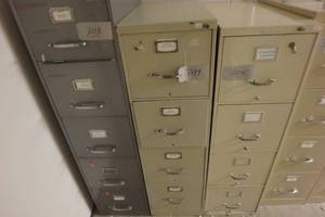 lot 304 image: 4 drawer lateral file
