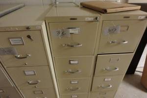 lot 306 image: 4 drawer lateral file