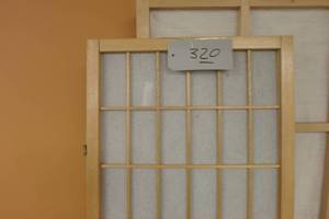 lot 320 image: Wooden 3-panel divider