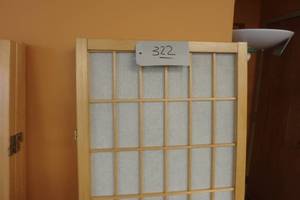 lot 322 image: Wooden 3-panel divider