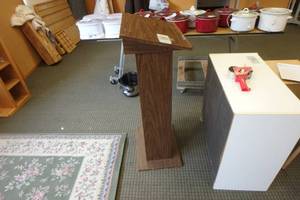 lot 345 image: Podium