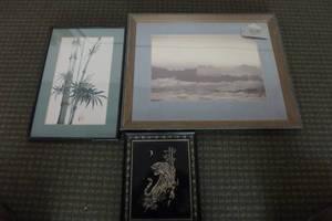 lot 418 image: Signed Seascape, Inlaid Tiger, Bamboo Silkscreen