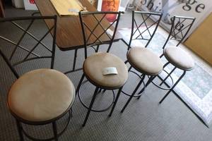 lot 433 image: (4) Bar Stools