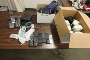 lot 458 image: AT-T Phones, AM-FM, Zip Drives,Mouse, Speakers
