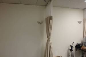 lot 496 image: Divider curtain