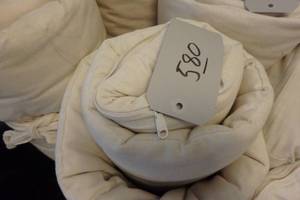 lot 580 image: Design brand Shiatsu mat