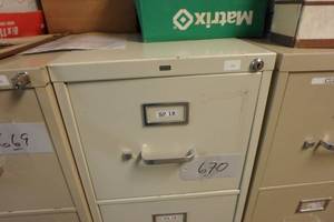lot 670 image: 4 Drawer File