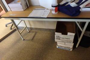 lot 677 image: 5ft Table