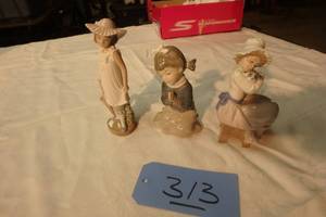 lot 313 image: (3) NAO Figurines