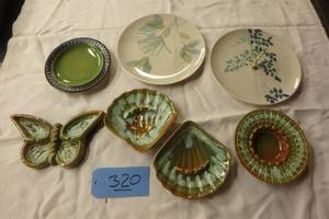 lot 320 image: (7) Red Wing Pieces