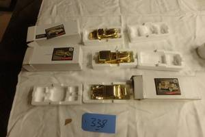 lot 338 image: 3 Gold 132 Scale Models