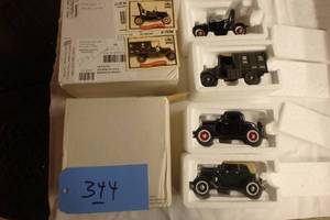 lot 344 image: 4 Ford 132 Scale Models