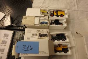 lot 346 image: 4 Chevrolet 132 Scale Models