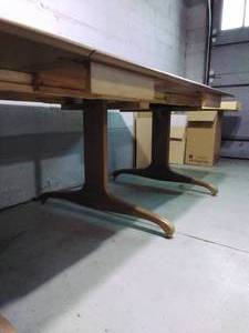 Vintage Mid-Century Drop Leaf Table with 3 Extension Leaves