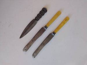 2 Vintage Knives & Norwegian Pewter Letter Opener