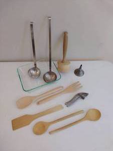 Miscellaneous Kitchen Pieces
