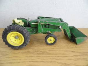 John Deere Loader