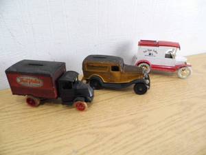 Lot of 3 Diecast Banks