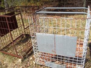 lot 12 image: 2 Mesh Metal Pallets