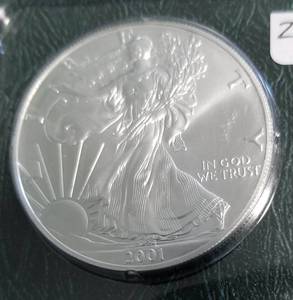 2001 AMERICAN SILVER EAGLE 1 TROY OZ. .999 FINE SILVER DOLLAR