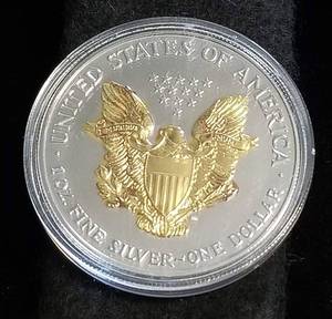 1997 AMERICAN SILVER EAGLE 1 TROY OZ. .999 FINE SILVER GOLD PLATED IN AIRTITE
