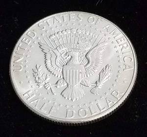 1964-D KENNEDY SILVER HALF DOLLAR AU-UNC
