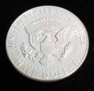 1964 KENNEDY SILVER HALF DOLLAR UNC