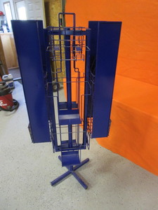 lot 20 image: Rotating Retail Rack Fixture