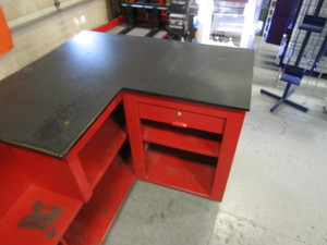 lot 16 image: Steel L Shaped Checkout Counter wWood Top