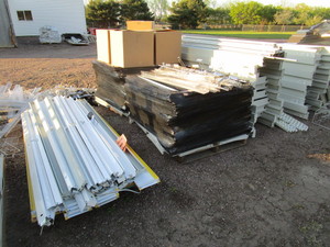 lot 9 image: Double Sided, Lighted Retail Racking