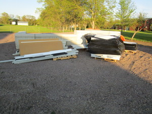 lot 15 image: (11) 4 Sections of Free Standing Retail Wall Racking  4 End Caps
