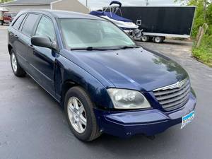lot 17 image: 2006 Chrysler Pacifica Touring AWD