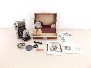 lot 8 image: MINT Condition Polaroid Model 80B Land Camera
