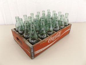 lot 20 image: Vintage&nbspCoca-Cola&nbspWood Coke Crate with 24 - 6.5 oz Coke Bottles