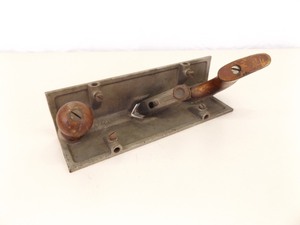 lot 32 image: Vintage Stanley #57 Core Box Plane 