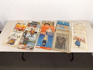lot 43 image: Lot of Antique and Vintage Magazines